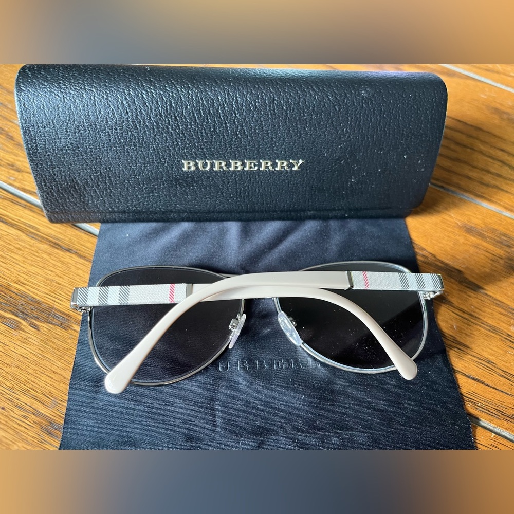 Women’s Burberry Sunglasses